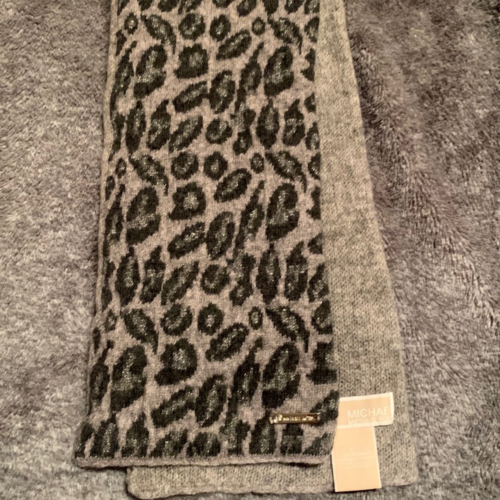 Michael Kors scarf